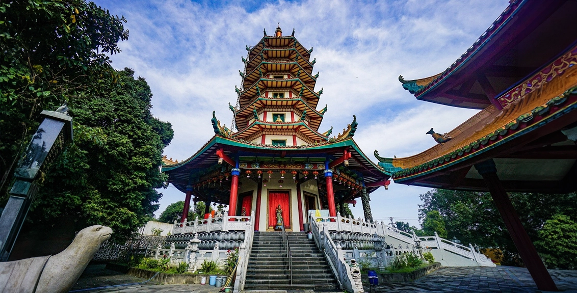 Yuk Berkunjung ke Wisata Pagoda Avalokitesvara di Jawa Tengah