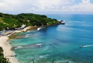 Indahnya Wisata Pantai Menganti Kebumen dengan Pasir Putihnya