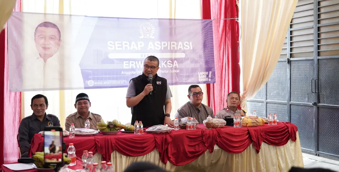 Erwin Aksa Serap Aspirasi Masyarakat Krendang, Tambora: Masyarakat Menyoroti Masalah Infrastruktur dan Bantuan Sosial